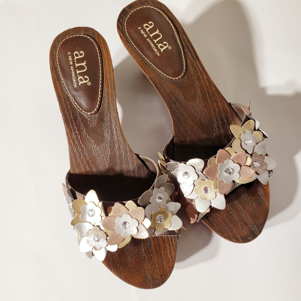 Women’s A.N.A. Open Toe Floral Sandals 8.5M
